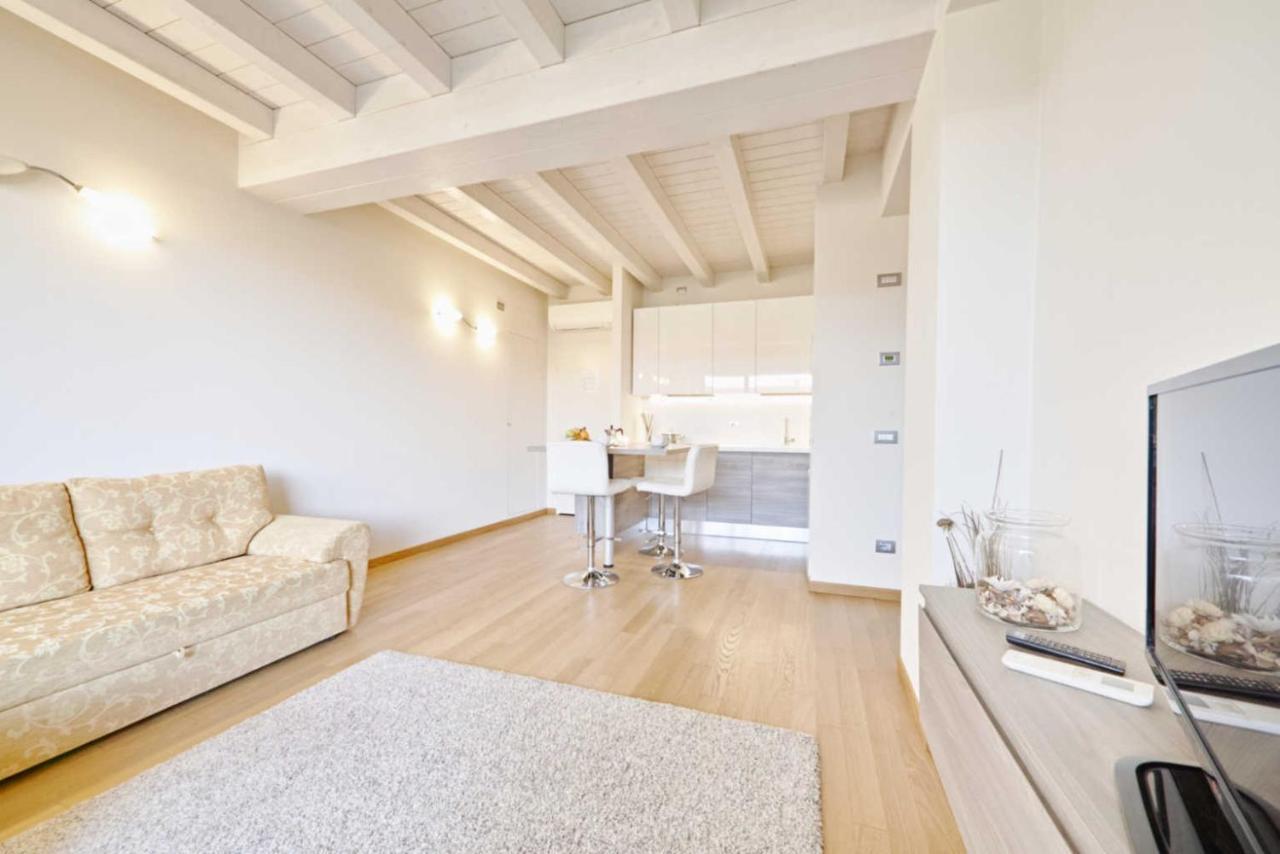Warda A6 Apartment Desenzano del Garda Exterior foto